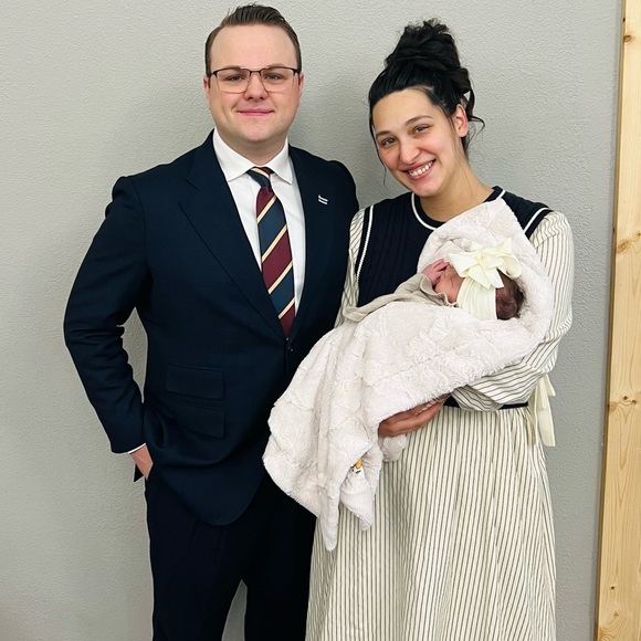 Meet your Posher, Cody - Picture 3 of 5